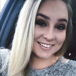 Meet your Posher, Erika